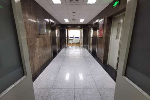 众城大厦电梯厅